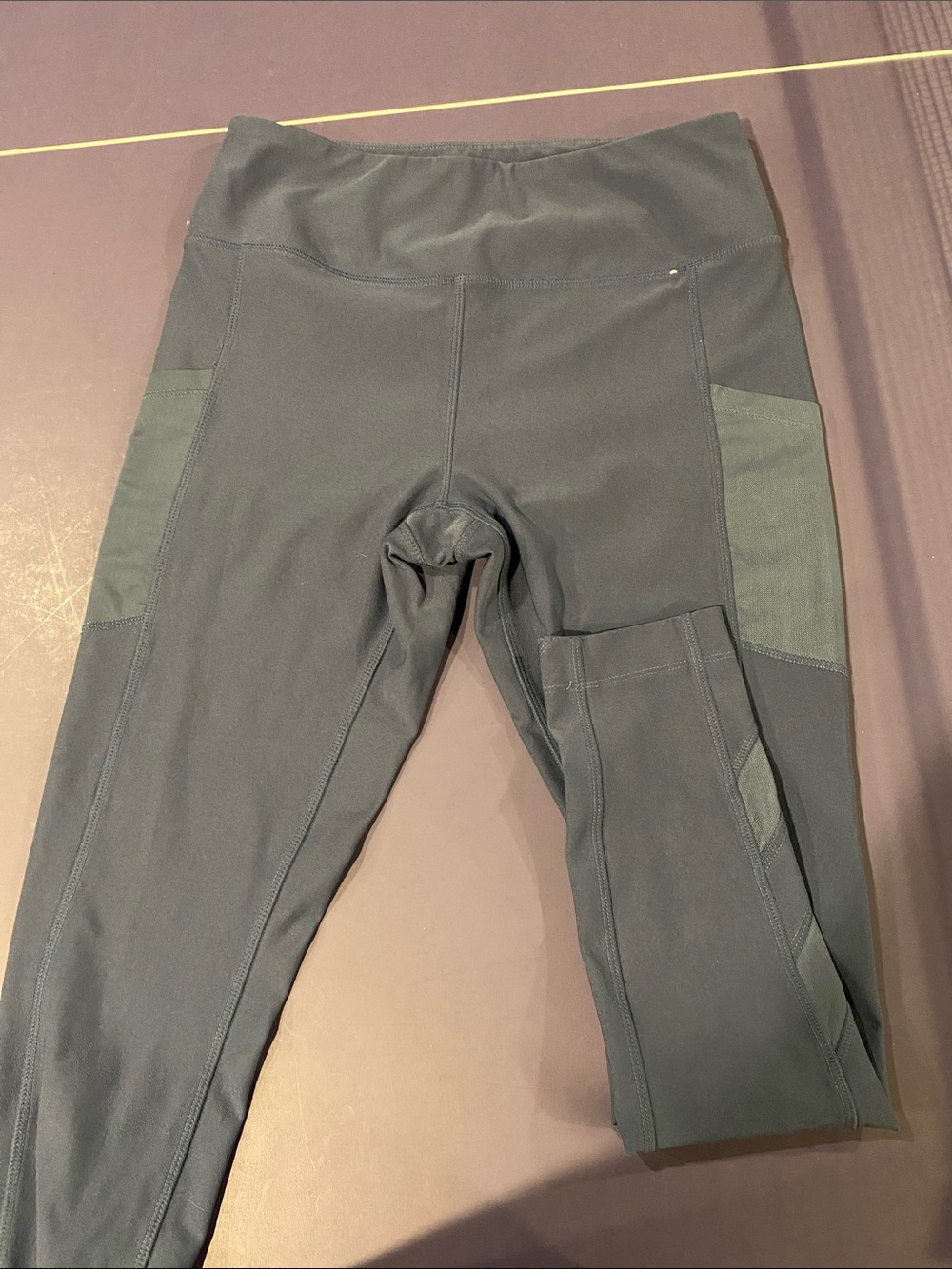 High-Waist Performance Leggings in Dark Teal